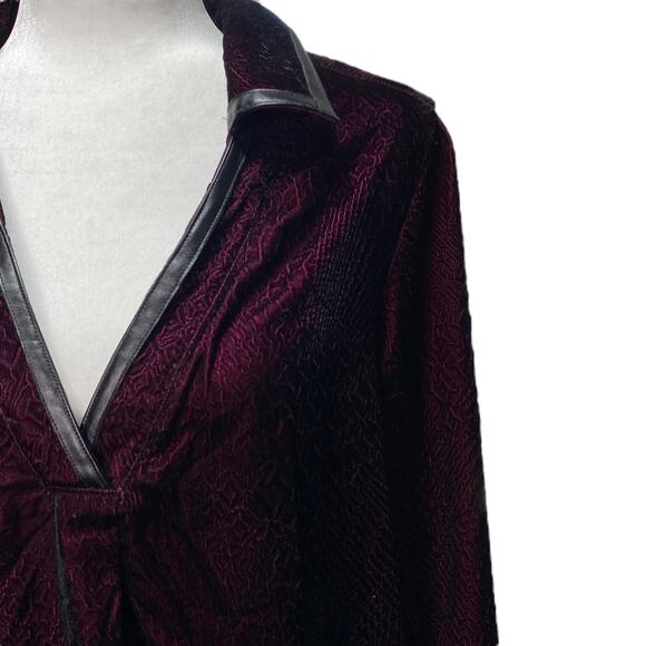 SOFT SURROUNDINGS | sz S Women's Maroon Faux Leather Snake Embossed Velvet Top - Picture 5 of 5